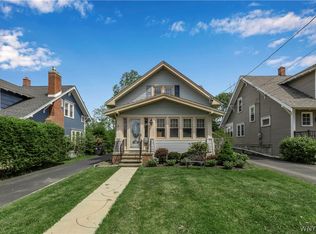 27 Clark St, Orchard Park, NY 14127