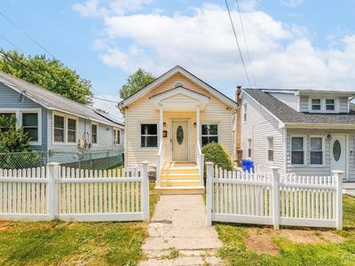 523 Prospect Ave, Laurence Harbor, NJ, 08879