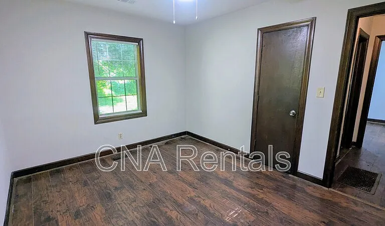 104 E Acres Dr SE — Photo 14