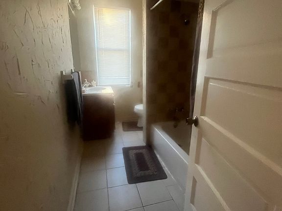 5th image of 1828 Rev Jj Walters Ave