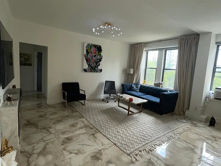 3039 Ocean Pkwy #C3 — Photo 1