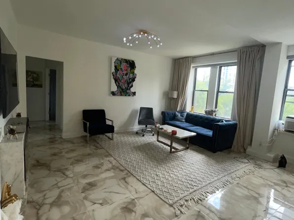 3039 Ocean Pkwy APT C3, Brooklyn, NY 11235