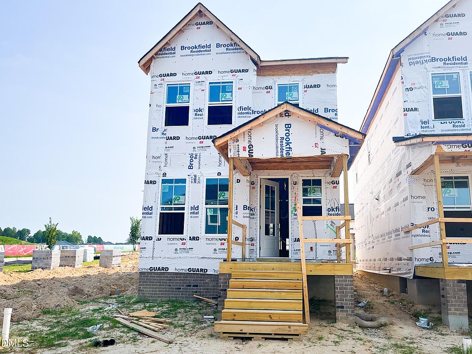 1st image of 209 Poppy Point Dr