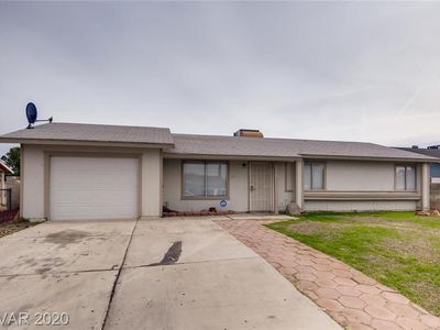 3770 New Horizon Dr, Las Vegas, NV, 89115