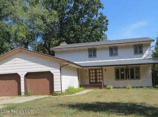 704 8th St NE, Staples, MN 56479