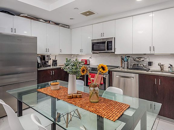 5th image of 189 Avenue C APT 3E