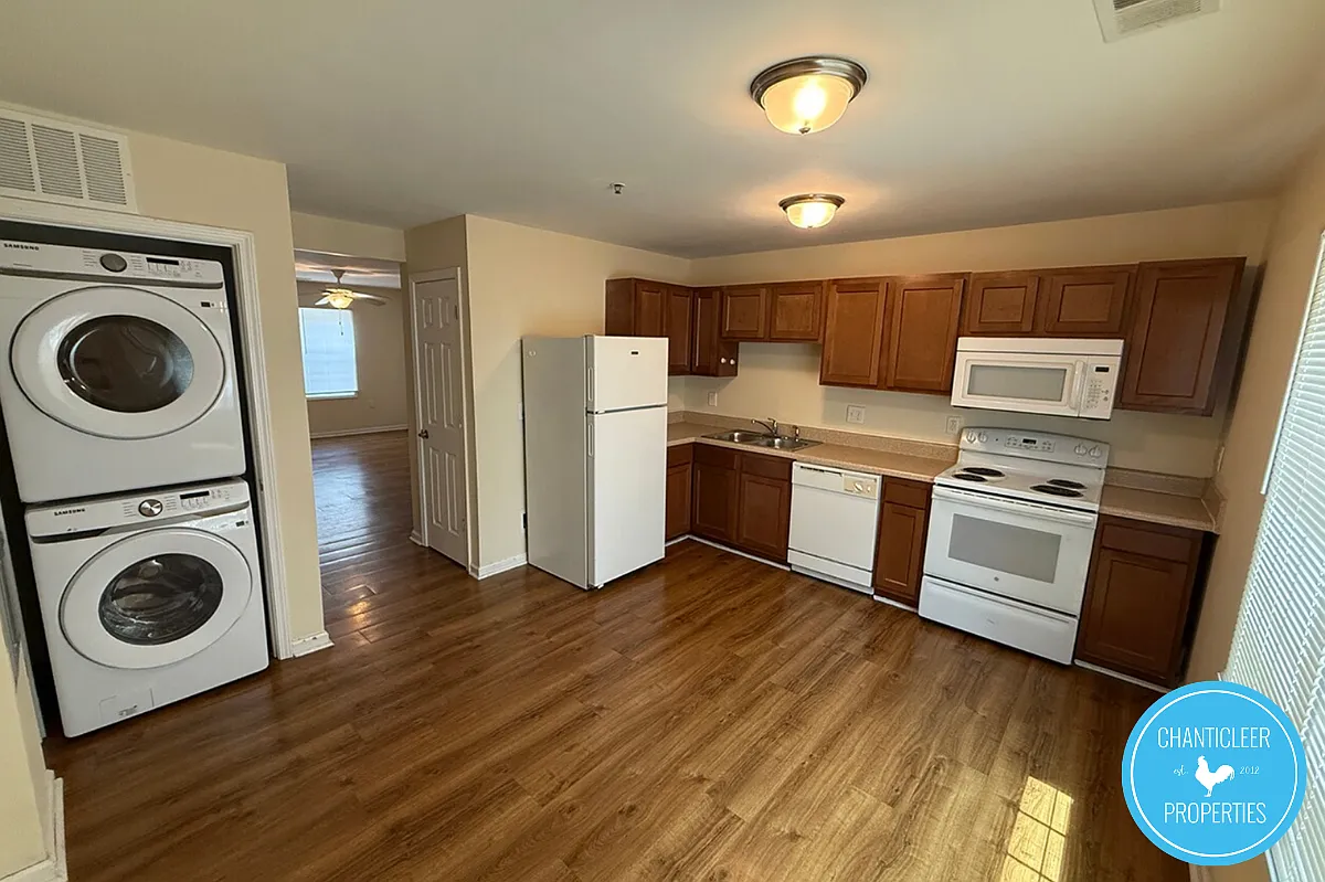 3700 Delancy Street TRIAD - 2D — Photo 4