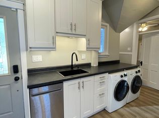 663 4th Ave NW #2, Saint Paul, MN 55112