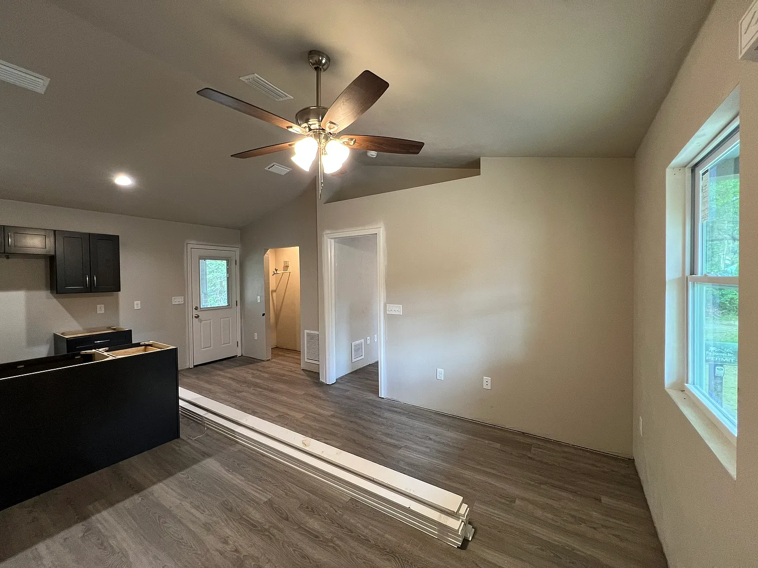 1 bed, 500 sqft, $1,200 — Photo 2
