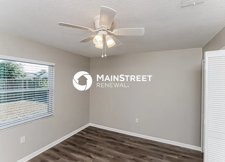 1513 Hendren Dr — Photo 10