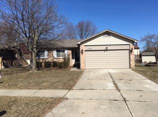 47184 Blossom Ln, Macomb, MI 48044