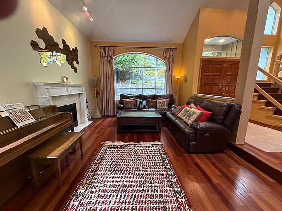 5th image of 3938 Braemar Pl