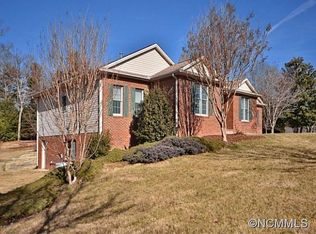 3001 Sourwood Trl, Hendersonville, NC 28739
