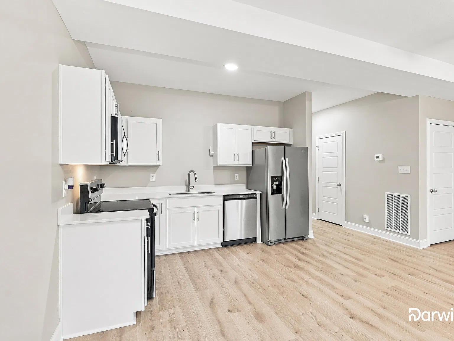 2 bed, 2.5 bath, 1550 sqft, $1,140 — Photo 4