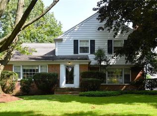 22561 Rye Rd, Shaker Heights, OH 44122