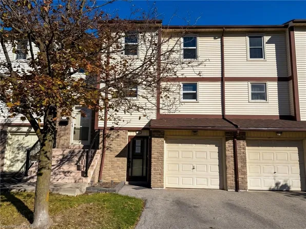 7340 Copenhagen Rd #34, Mississauga, ON L5N 2S5