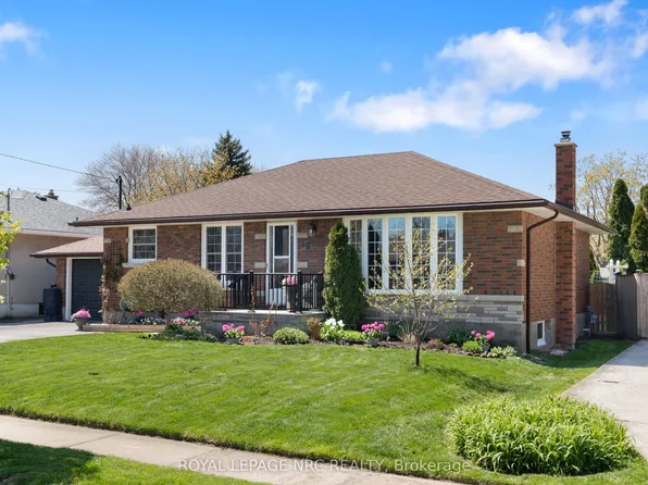 19 Logan St, Saint Catharines, ON L2N 2B6