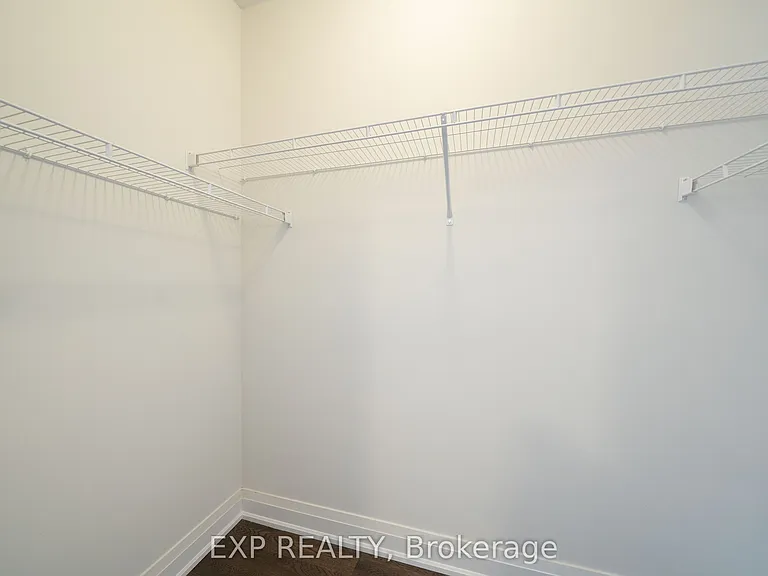 114 Seguin St — Photo 38