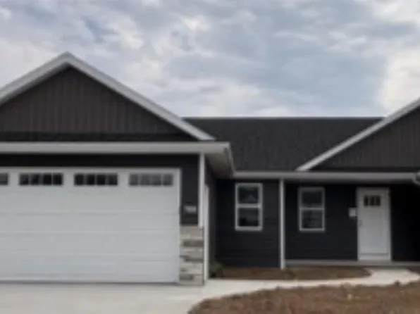 W7080 Jaclyn Ln, Greenville, WI 54942