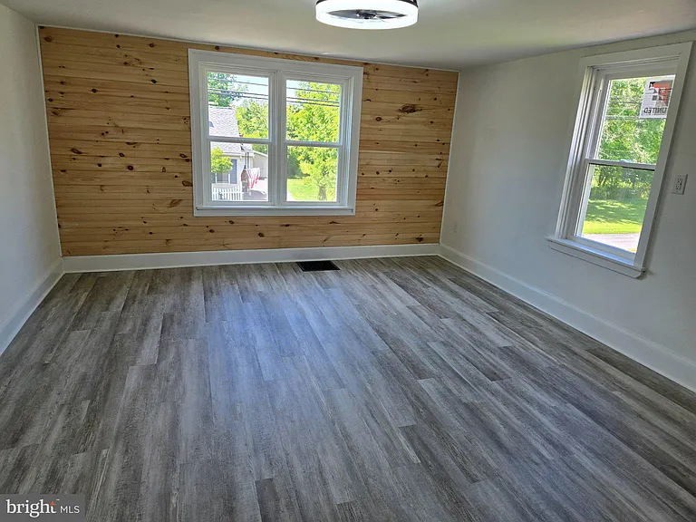 2454 E Swamp Rd #1 — Photo 12