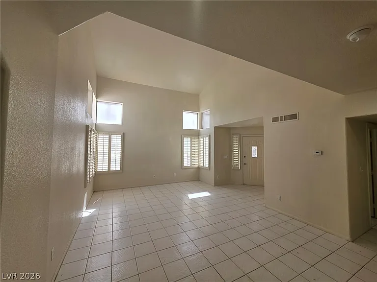 8008 Dover Shores Ave — Photo 42