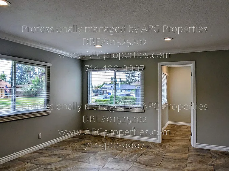 15068 Mountain Spring St — Photo 4