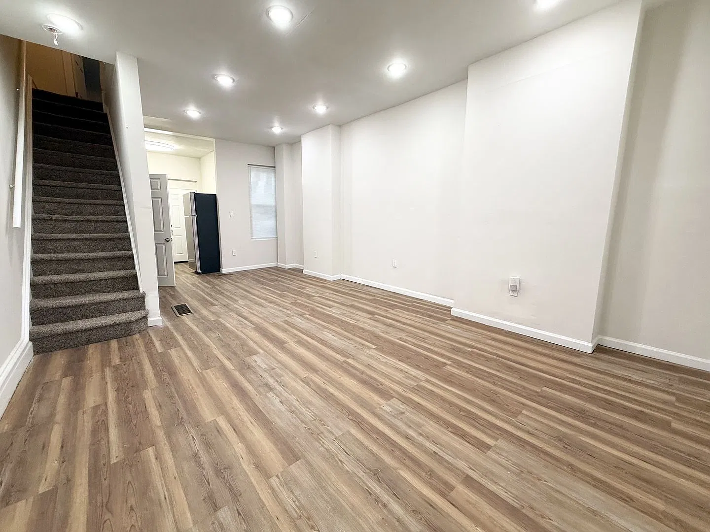 Recently Renovated 2-Bed Townhome Near Temple University! One Month Free for Move-In by November ... — Photo 2