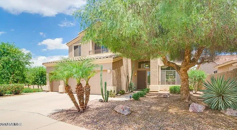 1580 W Saragosa St — Photo 3