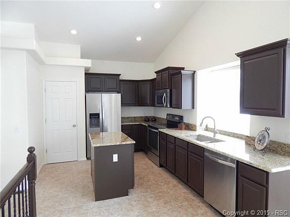 4th image of 4145 Greens Dr