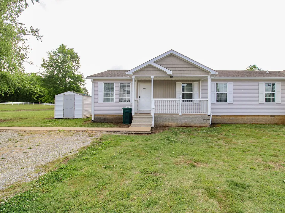 123 Meadows Ln
