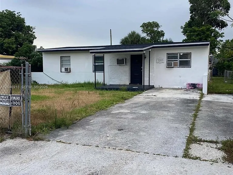 1212 NW 11th Ct — Photo 15