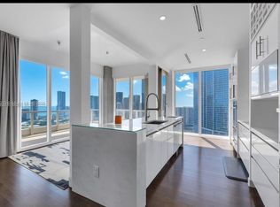 Brickell Key, Miami, FL 33131