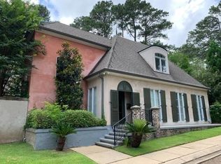 6 Charleston Pl, Jackson, MS 39211