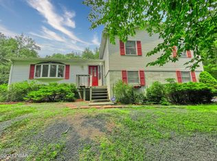 101 Morgan Ct, Milford, PA 18337