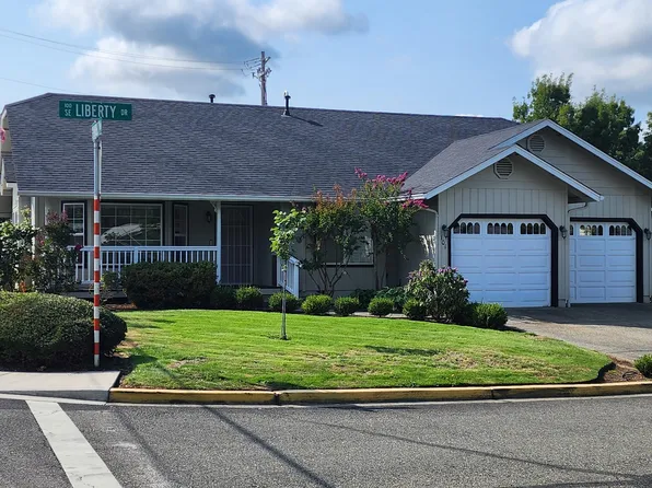 101 SE Liberty Dr, Grants Pass, OR 97527
