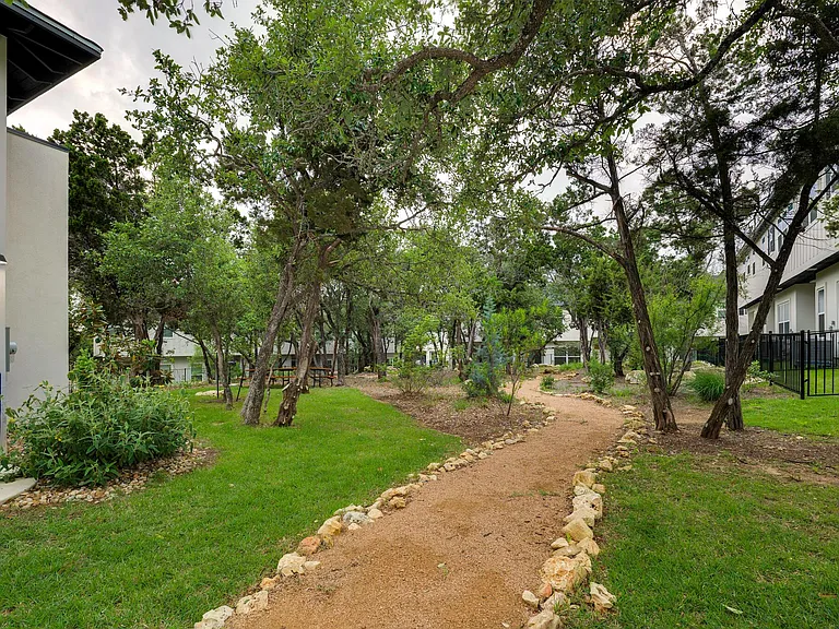 12001 Vista Parke Dr #1103 — Photo 25