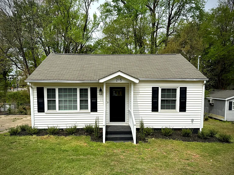 215 Walnut St — Photo 33