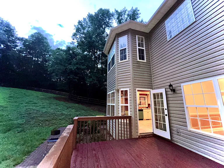 991 Carodon Dr — Photo 36