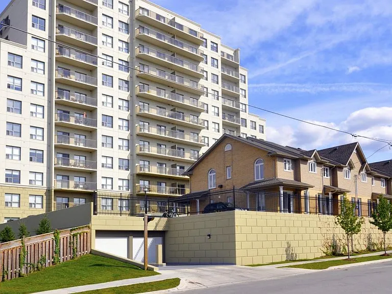 180 Mill St — Photo 18