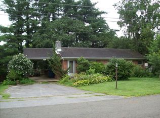 838 Sunset Dr, Chilhowie, VA 24319