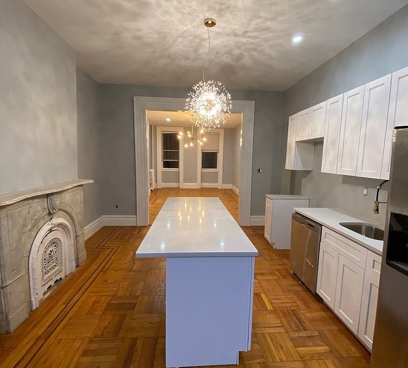 1st image of 94 Bergen St APT 1