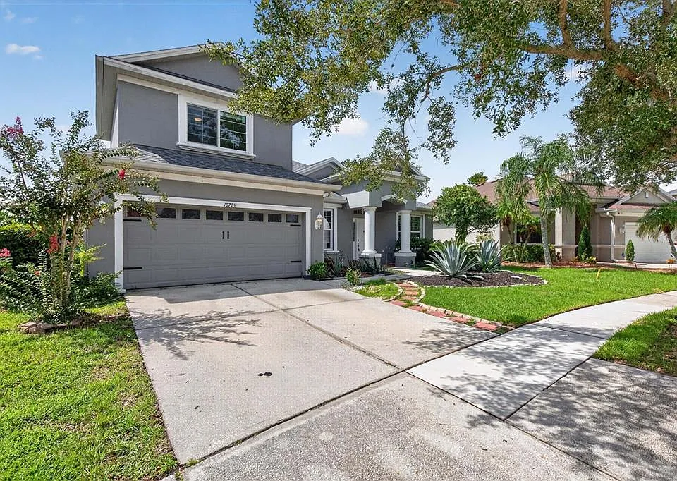 10725 Banfield Dr