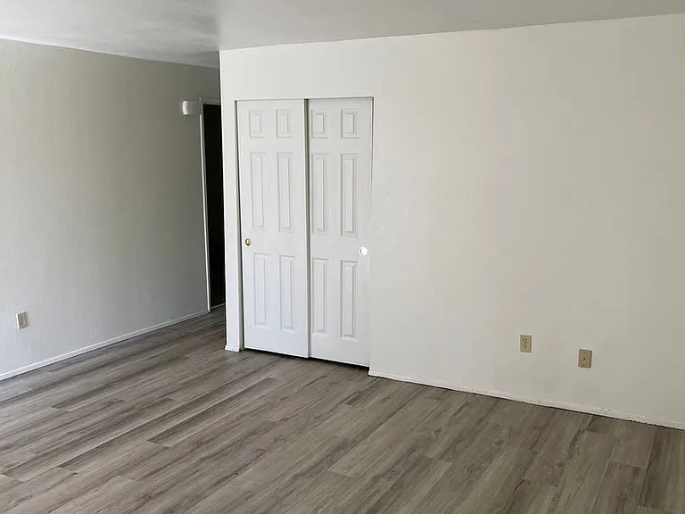 800 Liberty St — Photo 7