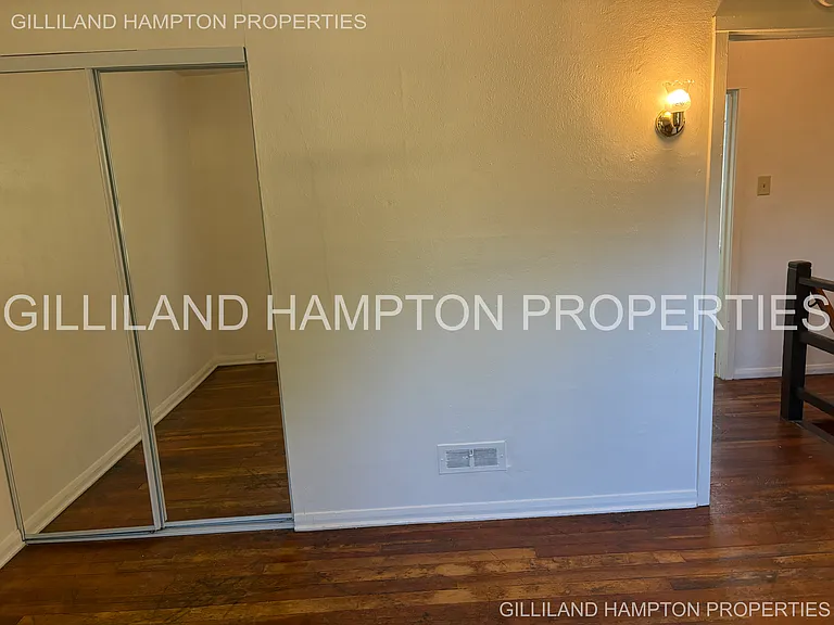 318 NW 15th St #318 — Photo 40