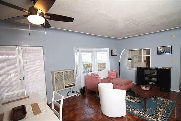 2 bed, $3,250 — Photo 4