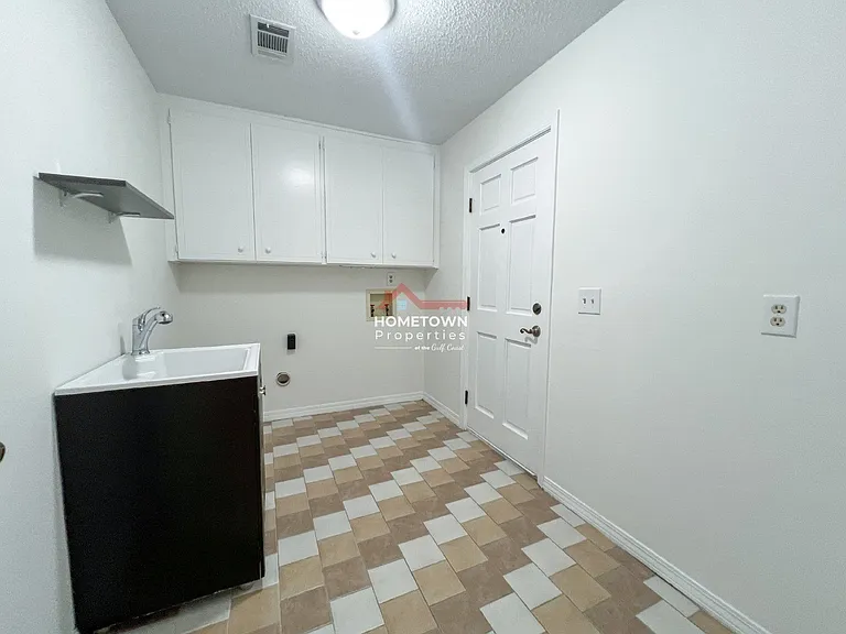 2505 Semoran Dr — Photo 44