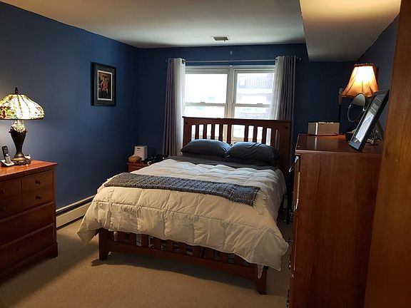 3rd image of 36 Pleasant Dr APT 44