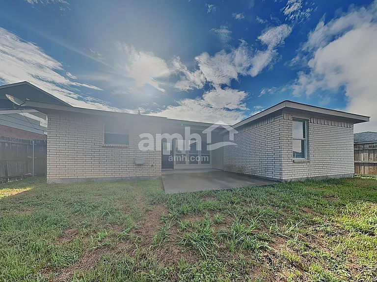 2736 Briscoe Dr — Photo 21