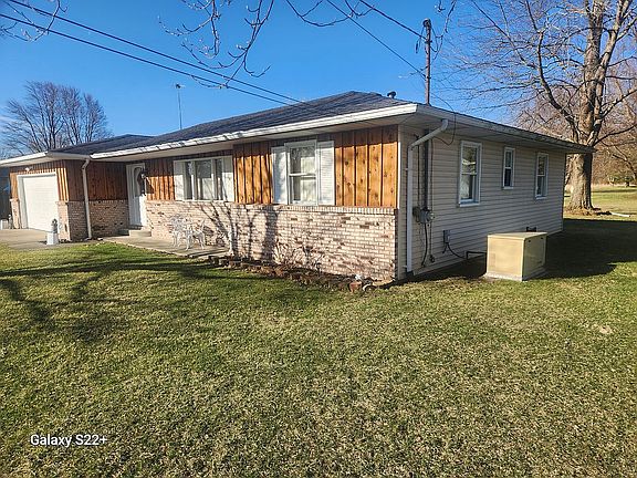 2nd image of 8057 Crabb Rd