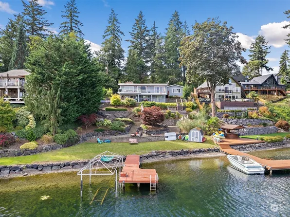 26208 135th Avenue SE, Kent, WA 98042